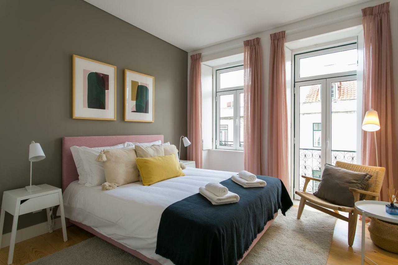 ALTIDO Elegant City Deluxe Apartment&ALTIDO Luxurious 3-bedroom Apt with Terrace in Intendente Lissabon Buitenkant foto