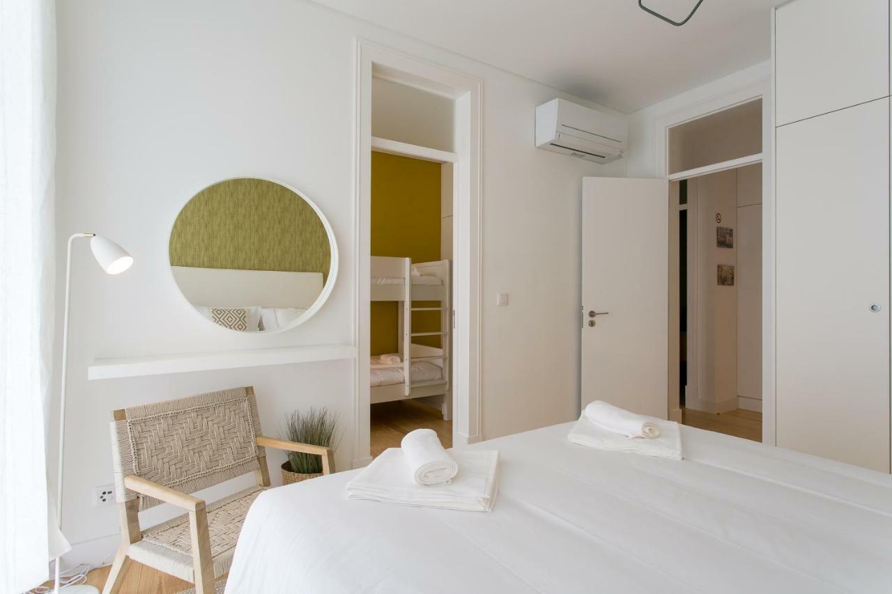 ALTIDO Elegant City Deluxe Apartment&ALTIDO Luxurious 3-bedroom Apt with Terrace in Intendente Lissabon Buitenkant foto