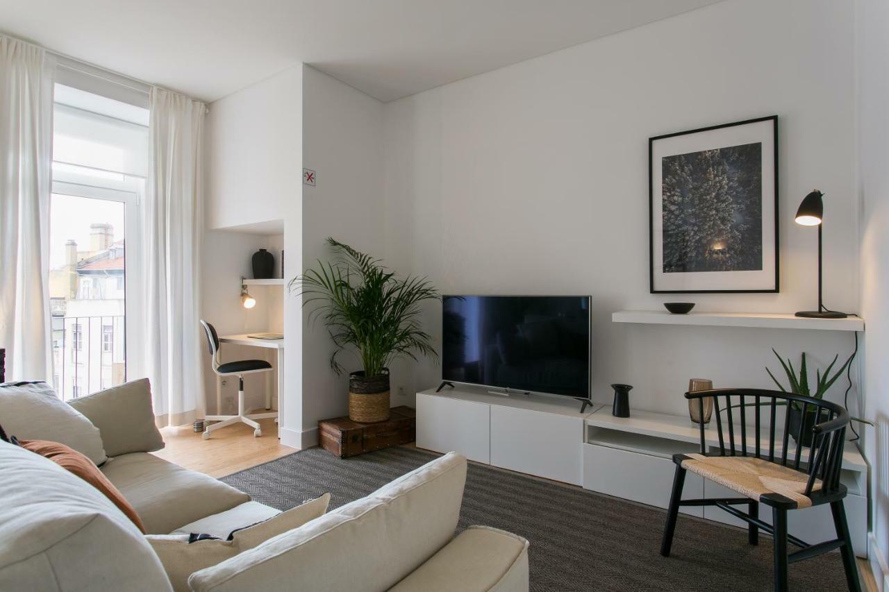 ALTIDO Elegant City Deluxe Apartment&ALTIDO Luxurious 3-bedroom Apt with Terrace in Intendente Lissabon Buitenkant foto