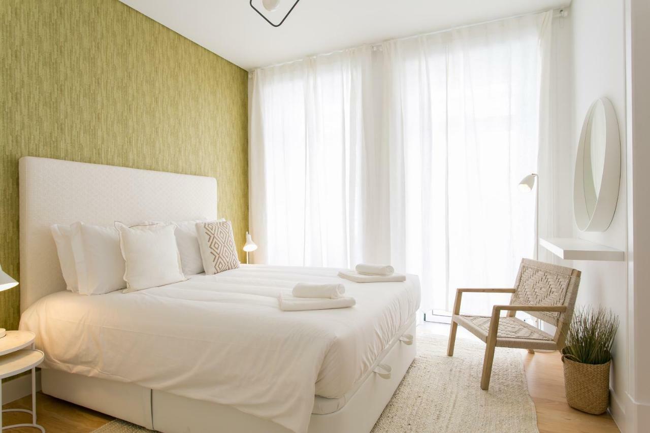 ALTIDO Elegant City Deluxe Apartment&ALTIDO Luxurious 3-bedroom Apt with Terrace in Intendente Lissabon Buitenkant foto