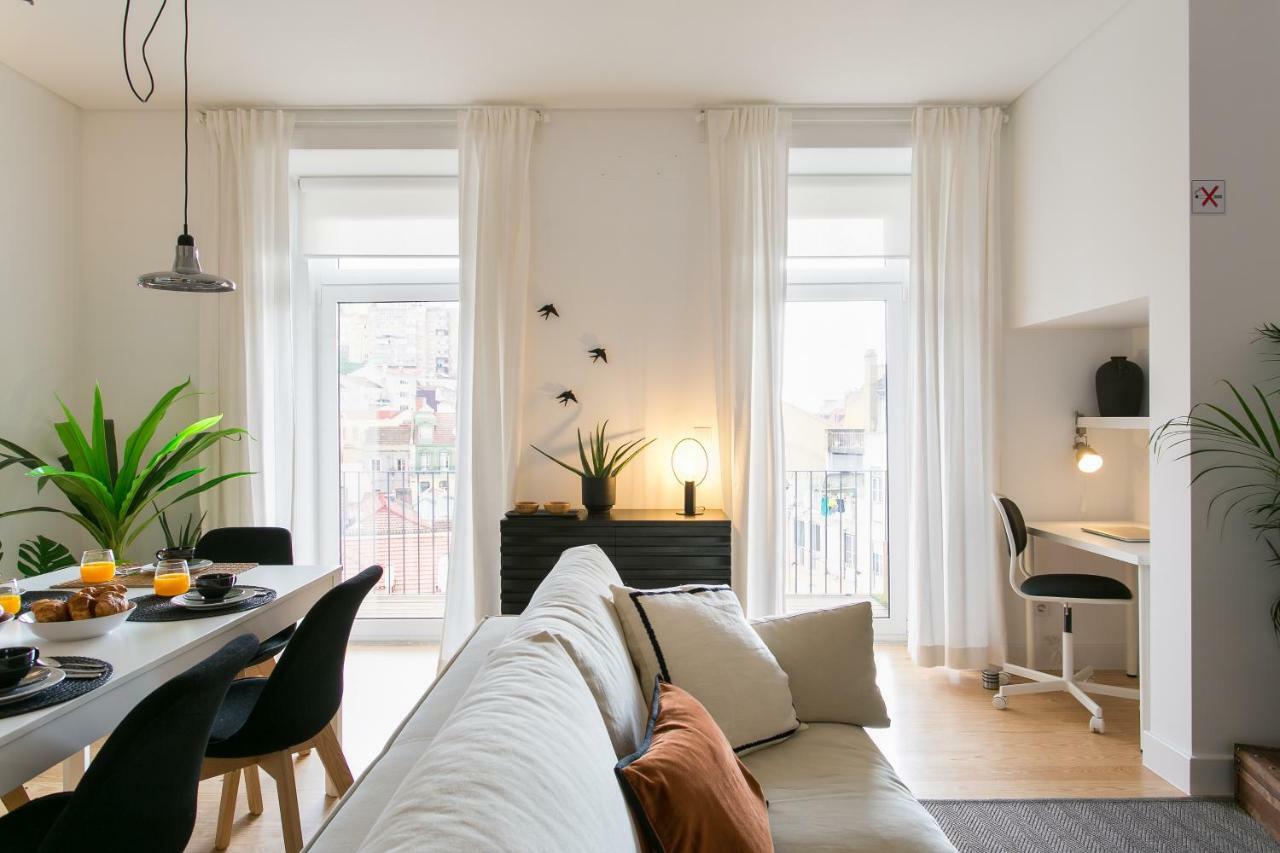 ALTIDO Elegant City Deluxe Apartment&ALTIDO Luxurious 3-bedroom Apt with Terrace in Intendente Lissabon Buitenkant foto