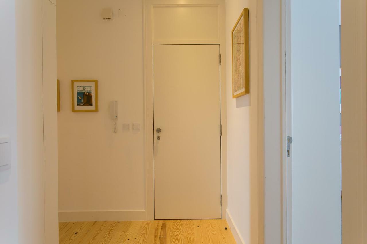 ALTIDO Elegant City Deluxe Apartment&ALTIDO Luxurious 3-bedroom Apt with Terrace in Intendente Lissabon Buitenkant foto