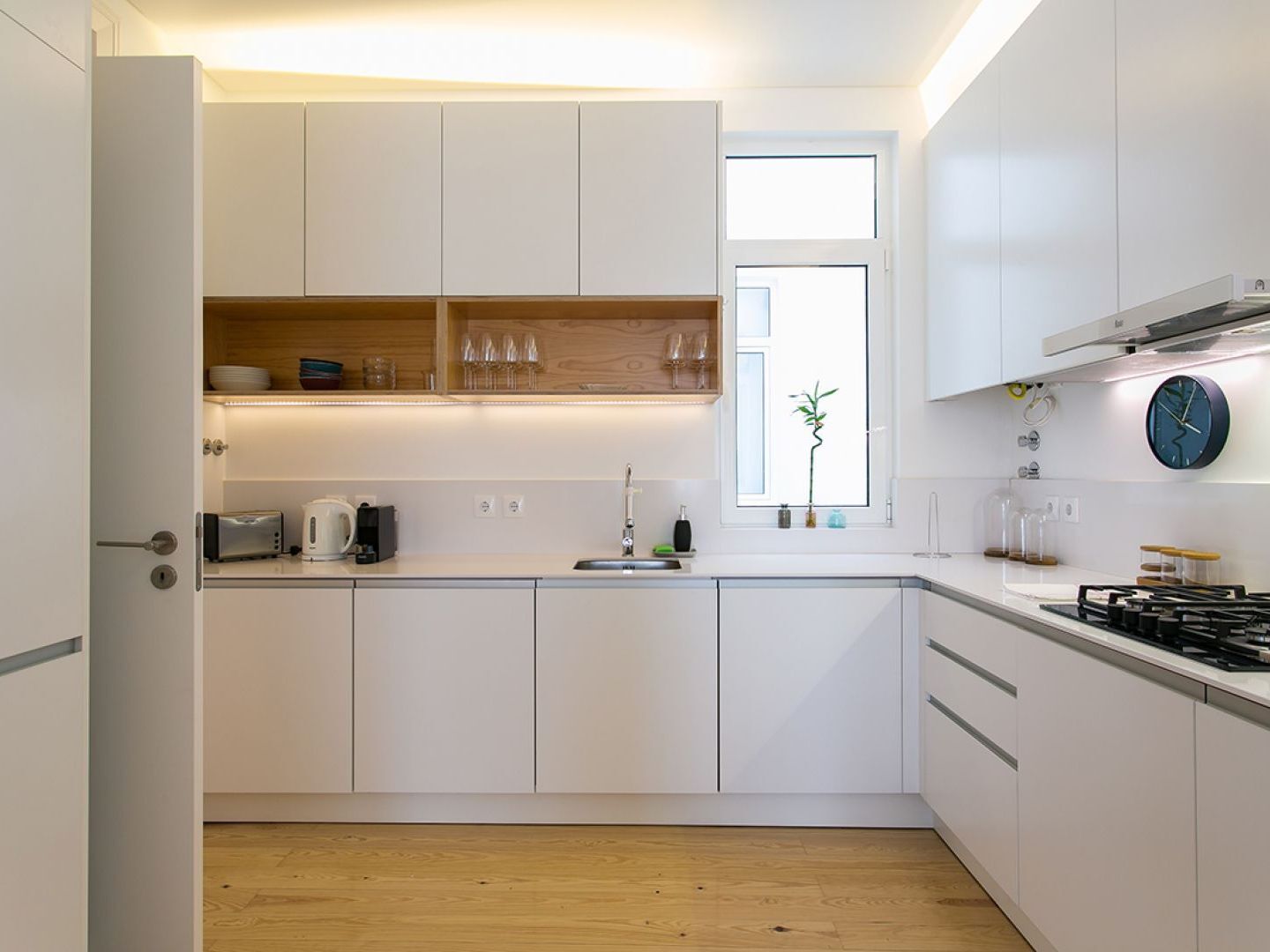 ALTIDO Elegant City Deluxe Apartment&ALTIDO Luxurious 3-bedroom Apt with Terrace in Intendente Lissabon Buitenkant foto